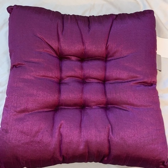 Home decor luxury pillows Java Pillows by Taj Hotel design - Picture 7 of 8